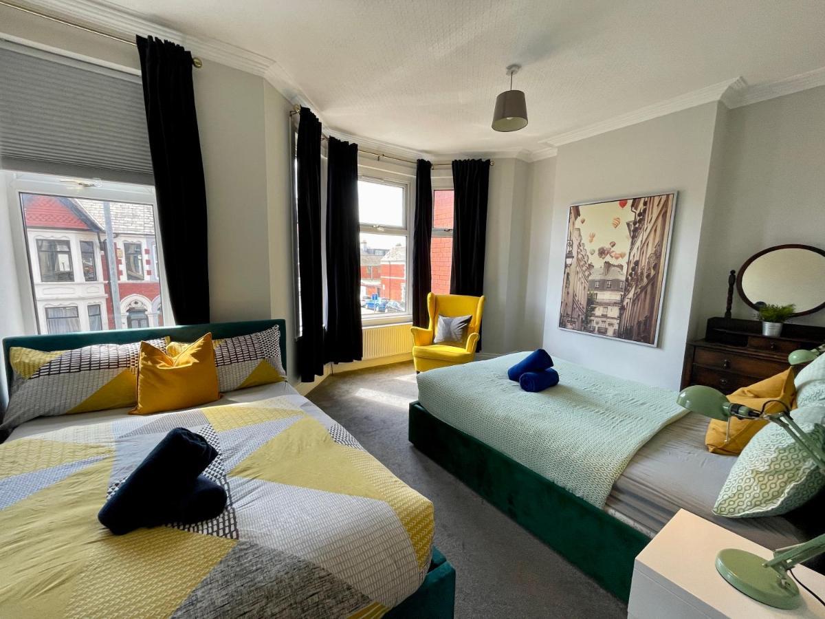 Edwardian City Centre House For Big Groups, Offroad Parking & Hot Tub! Cardiff Exterior photo